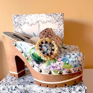 DOLCE & GABBANA botanical platform mules and clogs